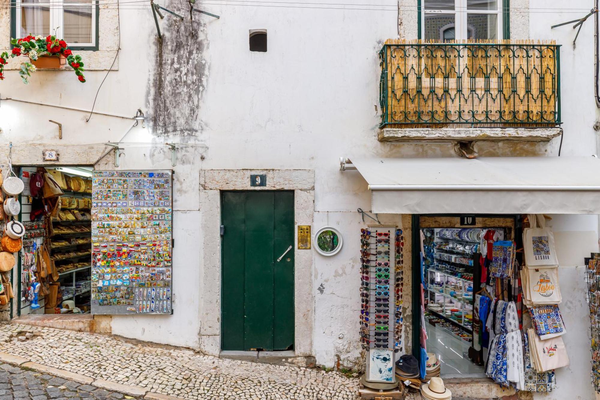 Sublime Apt Medieval Alfama Lisbon Exterior photo