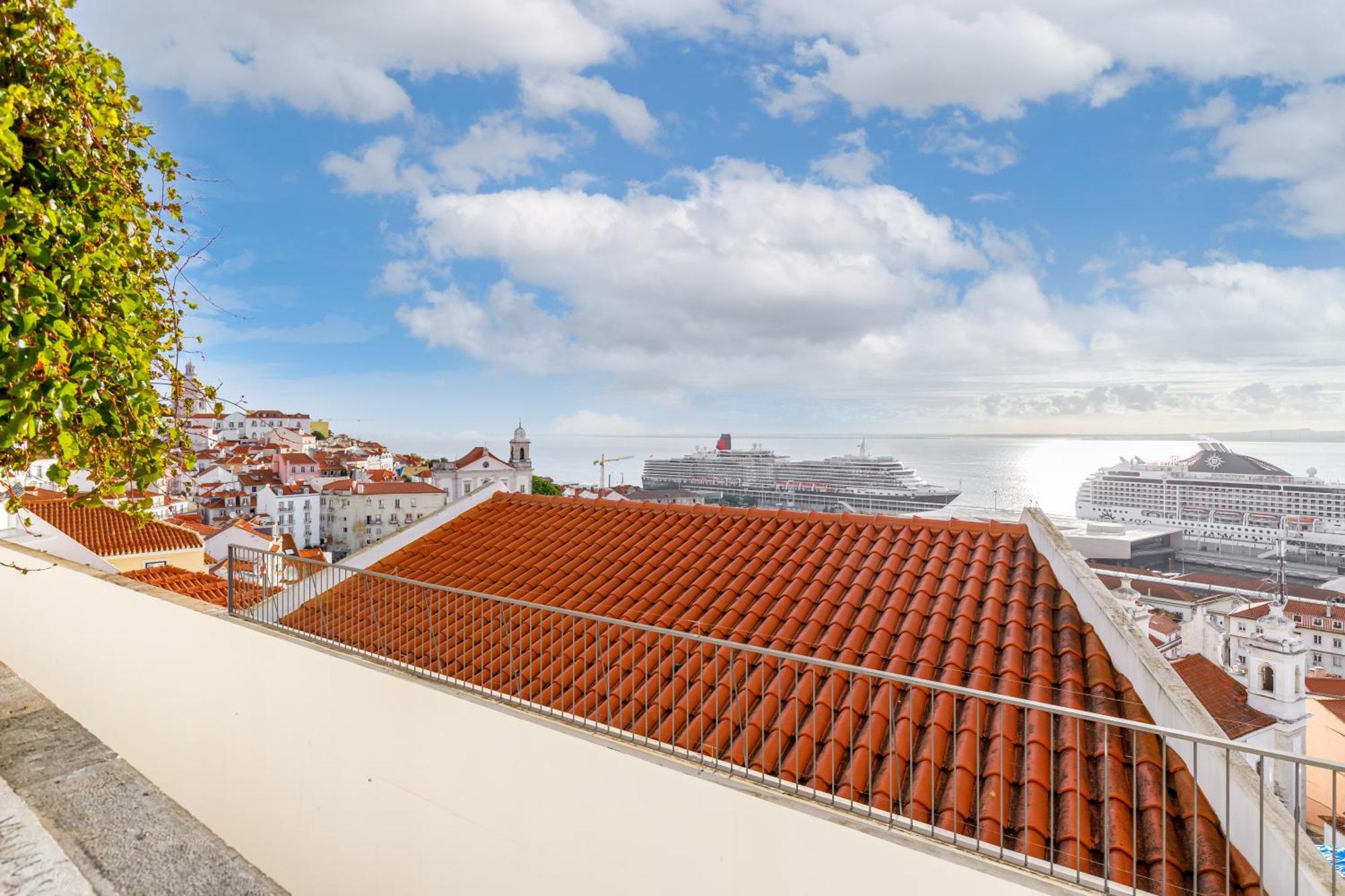 Sublime Apt Medieval Alfama Lisbon Exterior photo